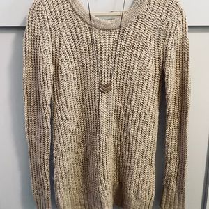 Daytrip Sweater, BKE tank & Necklace